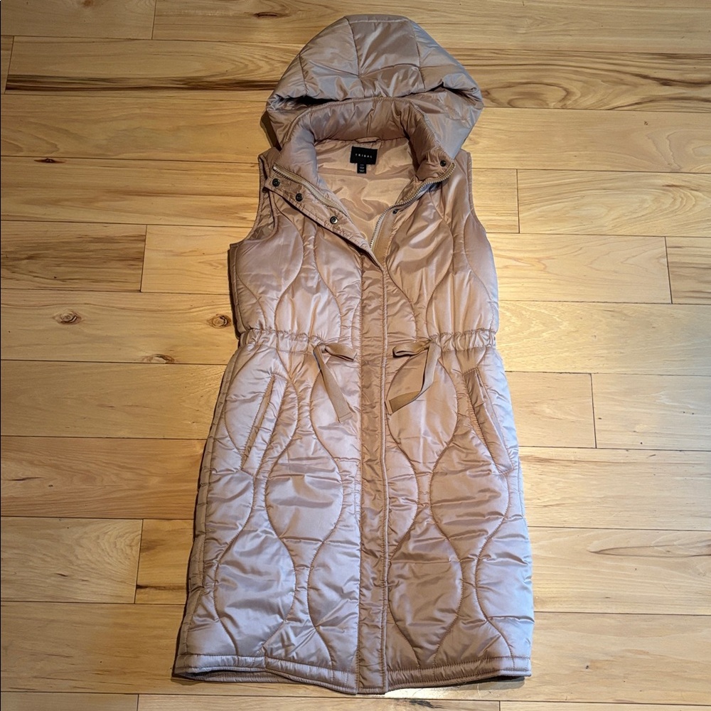 Women’s Size S Beige Quilted Vest with Removable Hood
